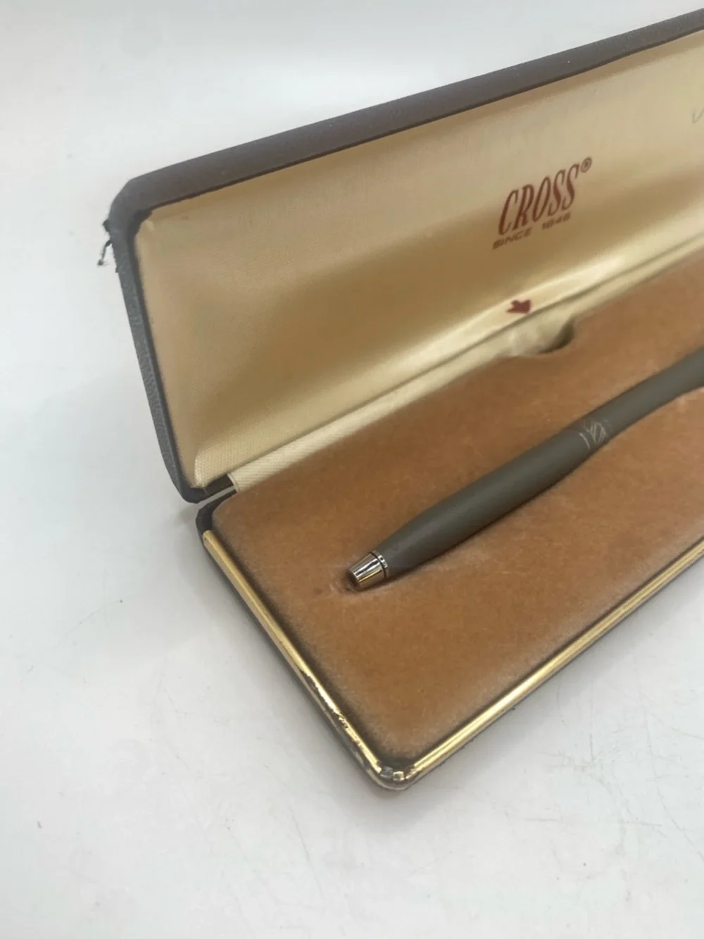Vintage Cross Classic Century Matte grey twist action Ballpoint Pen original box